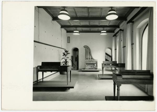 Milano - Castello Sforzesco - Musei Civici - Rocchetta - Museo degli strumenti musicali - Sale 34-37 - Allestimento BBPR (1963)