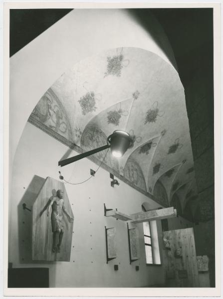 Milano - Castello Sforzesco - Musei Civici - Museo d'Arte Antica - Allestimento BBPR (1956) - Sala 2