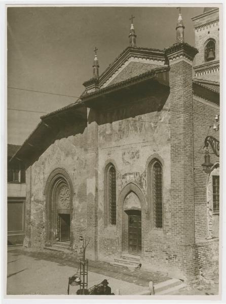 Milano - Naviglio Grande - Chiesa di San Cristoforo sul Naviglio, facciata