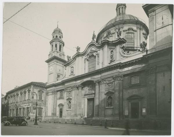 Milano - Piazza Sant'Alessandro - chiesa di Sant'Alessandro in Zebedia - Facciata