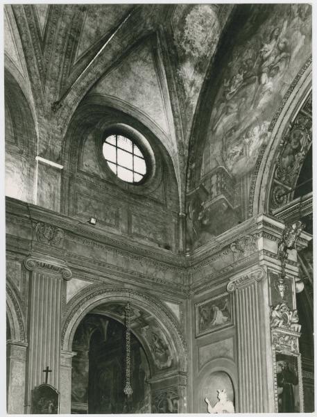 Milano - Chiesa di Sant'Angelo - Navata sinistra, angolo di fondo