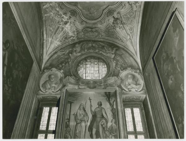 Milano - Chiesa di Sant'Angelo - Cappella dei Santi Agata e Omobono - Parete di fondo con pala d'altare di Boris Zueff (1952) raffigurante i Santi Agata e Omobono e volta