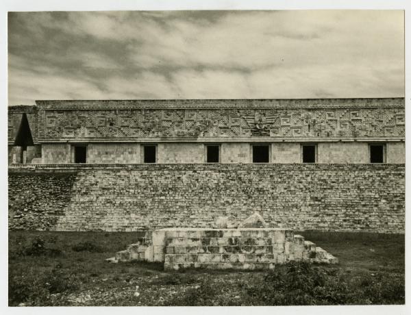 Messico - Yucatan - Uxmal - Palazzo del governatore