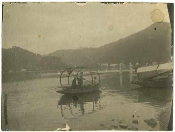 Valganna - Lago di Ghirla - Barca a remi - Veduta - Montagne