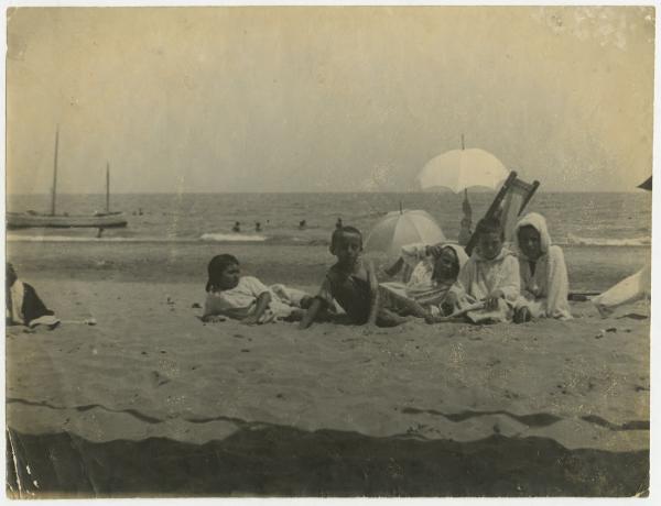 Mare, spiaggia - Ritratto di gruppo - Bambini