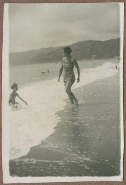 Ritratto di famiglia - Marieda Di Stefano con Gigi Bosisio in acqua - Mare