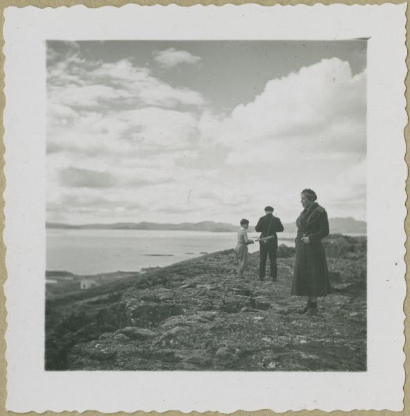 Ritratto femminile - Marieda Di Stefano - Islanda - Parco Nazionale Thingvellir - Lago