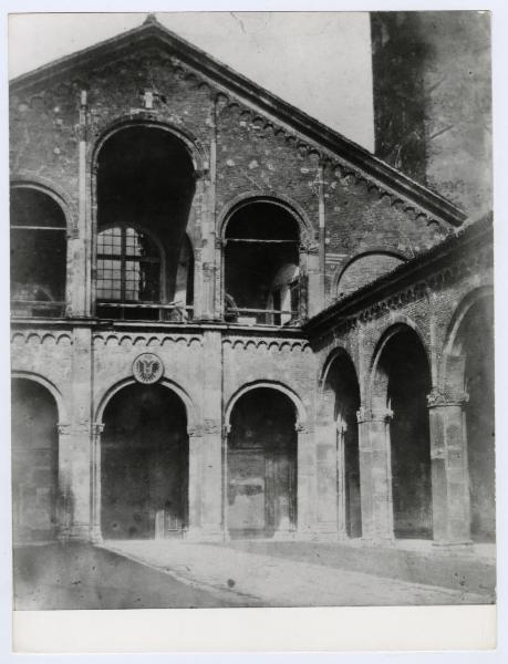 Milano - basilica di Sant'Ambrogio - facciata