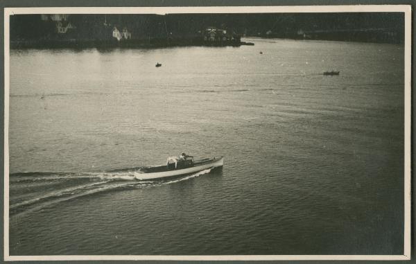 Mare - Barca - Costa - Veduta dalla nave da crociera