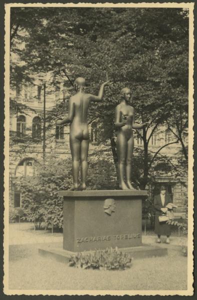 Helsinki - Parco Esplanadi - Statua dello scrittore Zacharias Topelius