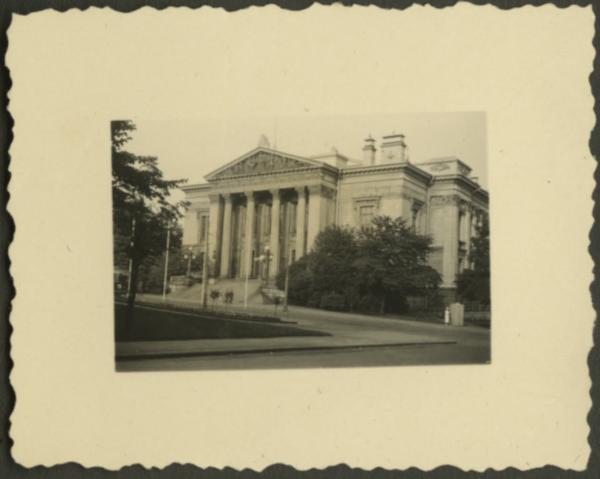 Helsinki - Säätytalo, Casa degli Stati - Facciata, timpano