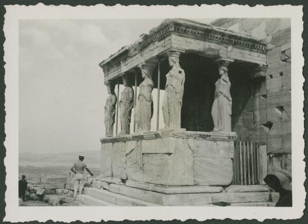 Atene - Acropoli - Eretteo, Tempio di Atena Poliade e Poseidone - Loggia delle Cariatidi
