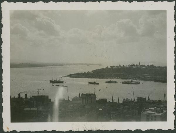 Istanbul - Mare - Costa - Veduta dalla torre di Galata