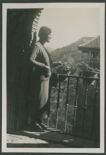 Granada - Alhambra - Ritratto femminile - Marieda Di Stefano al balcone - Peinador de la Reina (toletta/ pettinatioio della Regina)