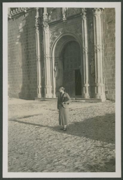 Spagna - Chiesa, portale - Ritratto femminile - Marieda Di Stefano