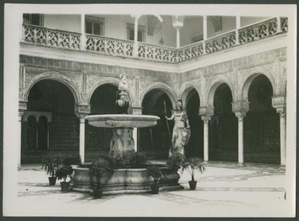 Siviglia - Casa de Pilatos - Patio, chiostro - Fontana di Giano - Porticato