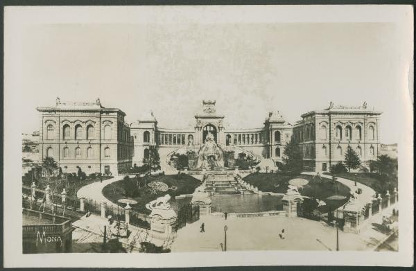 Marsiglia - Palais Longchamp - Palazzo - Museo di Belle Arti e Museo di Storia naturale - Fontana - Scalinate