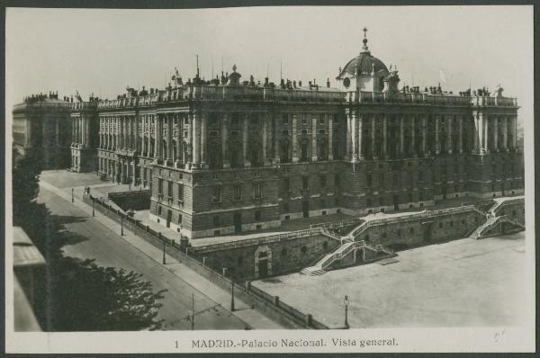 Madrid - Palazzo Reale (Palacio Nacional) - Facciata - Veduta