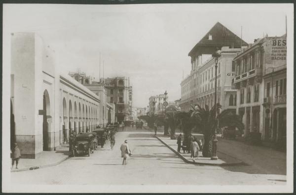 Casablanca - Boulevard de la Gare - Strada - Palazzi - Automobili