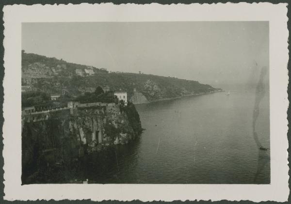 Capri - Costa - Scogliera - Mare - Veduta dall'alto