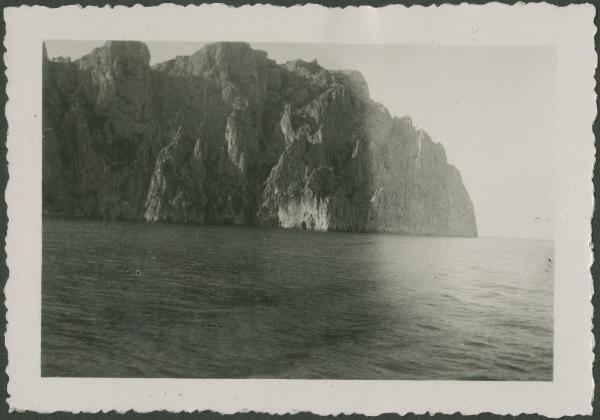 Capri - Mare - Scogliera - Veduta dal mare