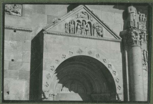 Fidenza - Duomo, cattedrale di San Donnino - Facciata - Portale di sinistra - Romanico - Benedetto Antelami