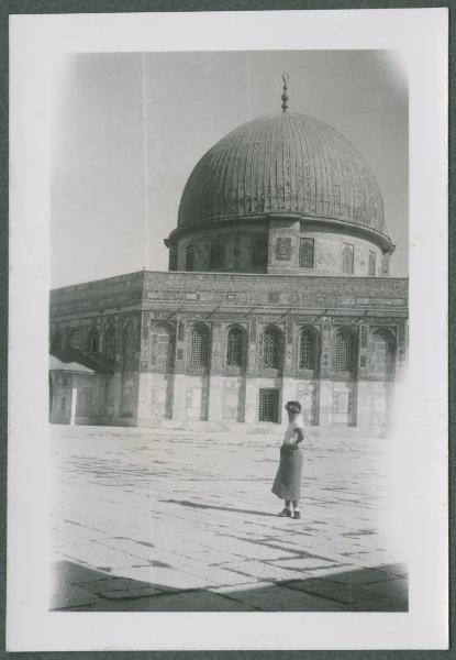 Ritratto femminile - Marieda Di Stefano - Israele - Gerusalemme - Cupola della Roccia (Moschea di Omar) - Esterno