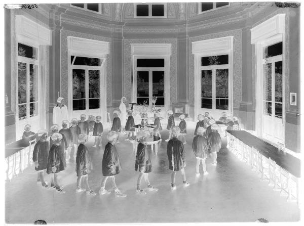 Milano - via Castellino da Castello - Scuola Rinnovata 'Gian Battista Vico' - lezione in aula