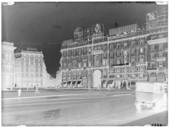 Milano - piazza Duomo - via Torino - Palazzo Meridionale - Palazzo Carminati