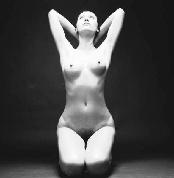 Ritratto femminile - giovane - modella nuda - Beatrice