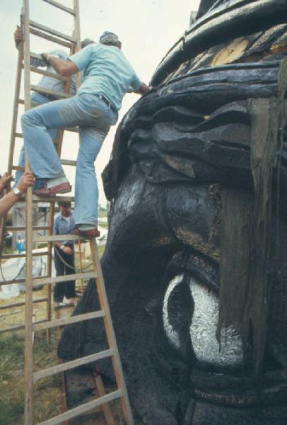 Set cinematografico del film "Il Casanova" - regia di Federico Fellini. Fasi di costruzione del set - maestranze al lavoro