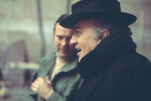Set cinematografico del film "Il Casanova" - regia di Federico Fellini. Federico Fellini - primo piano