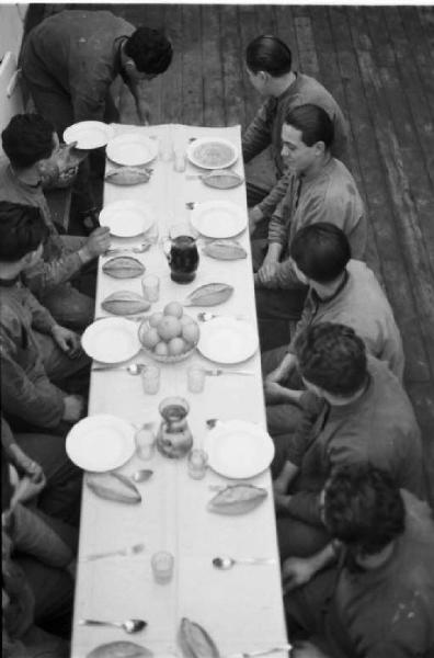 Nave scuola Amerigo Vespucci. Pranzo a bordo