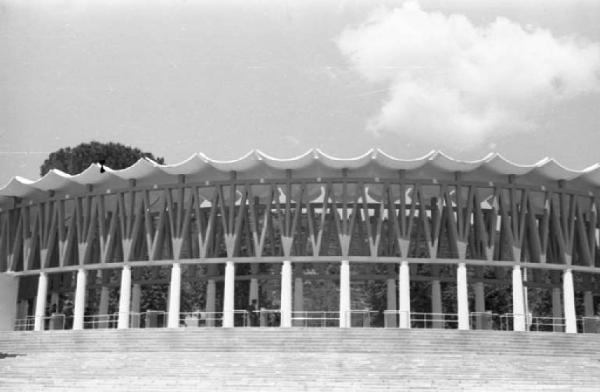 Prima Mostra Triennale delle Terre Italiane d'oltremare. Napoli - Ingresso nord - Progetto dell'architetto Stefania Filo Speziale