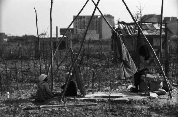 Periferia di Milano: orti di guerra a ridosso della città