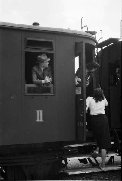 Viaggio in Jugoslavia. Lubiana: treno in partenza per Zagabria