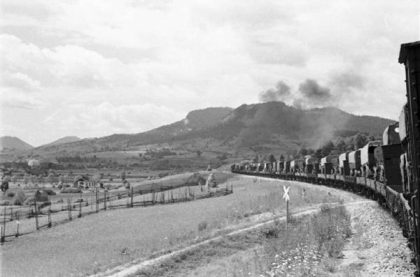 Campagna di Russia. Viaggio in treno - attraversamento del confine ungaro-rumeno - panorama