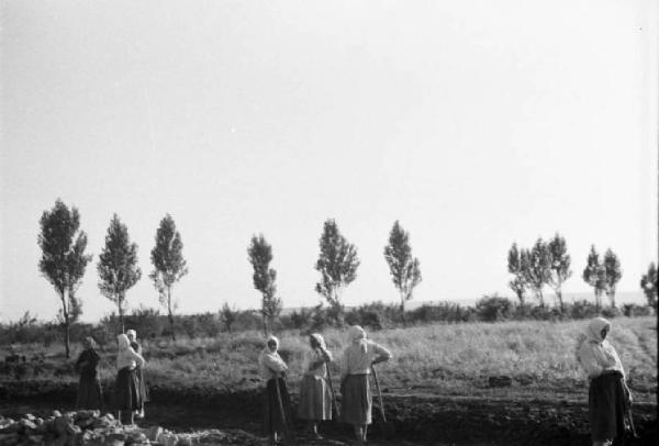 Campagna di Russia. Verso Vil'shanka (Olshanka) - contadine