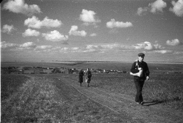 Campagna di Russia. Ucraina - dintorni di Moghila Surijka [?] - pianura