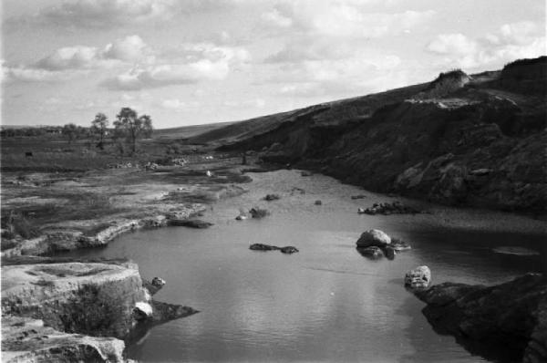 Campagna di Russia. Ucraina - verso Dnipropetrovs'k - fiume