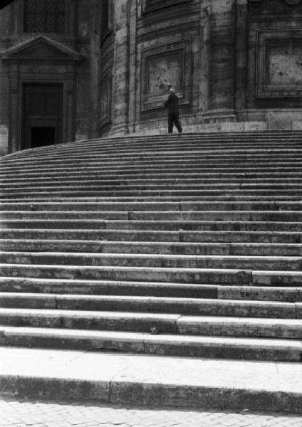 Roma - chiesa di Santa Maria Maggiore. Scorcio della scalinata