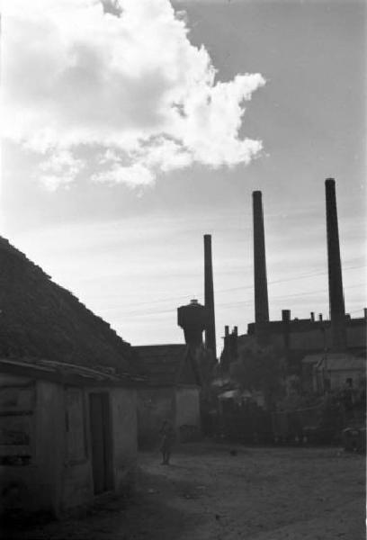 Campagna di Russia. Ucraina - Dnipropetrovs'k - zona industriale - ciminiere