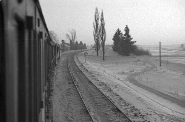 Campagna di Russia. Ucraina - treno ospedale attraversa la pianura innevata