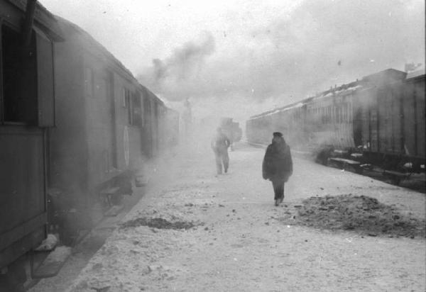 Campagna di Russia. Ucraina - stazione di Lviv (Leopoli) - treno ospedale