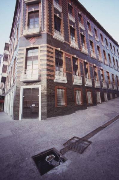 Brasile. Edificio d'angolo di fine Ottocento