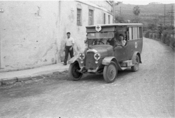 Diano Marina. Autoambulanza