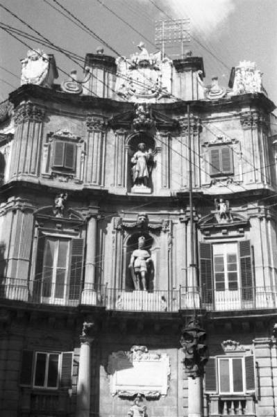 Italia Dopoguerra. Palermo. Edificio barocco