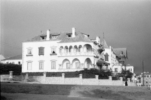 Portogallo. Cascais. Ville signorili nei pressi della spiaggia