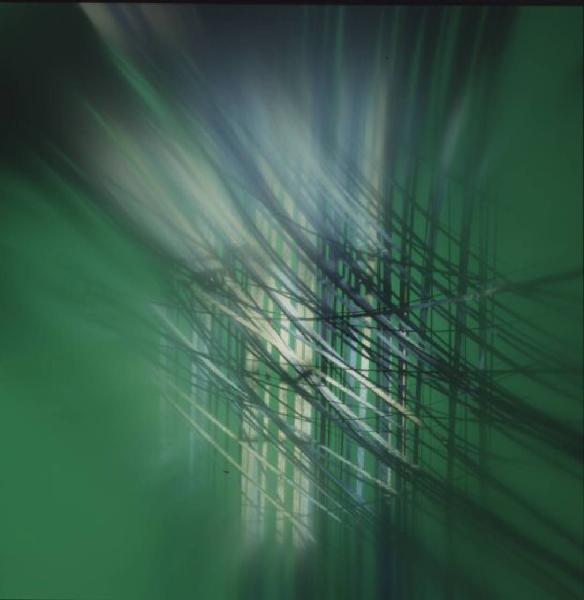 Klaustrofobia. Ritratto maschile - autoritratto dell'artista "Strisce". Luce verde
