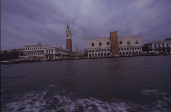 Panoramica di Piazza San Marco dalla Laguna